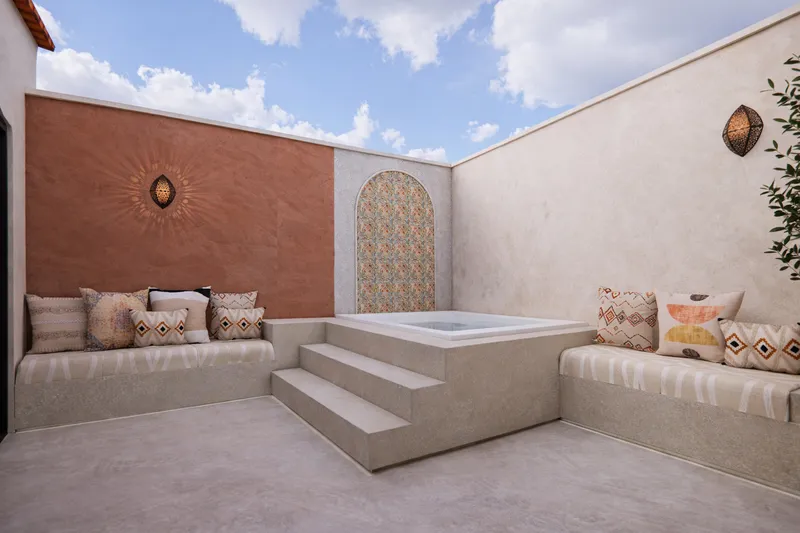 Modern townhouse with a private pool and patio, within walking distance of Illetas Beach — photo 12