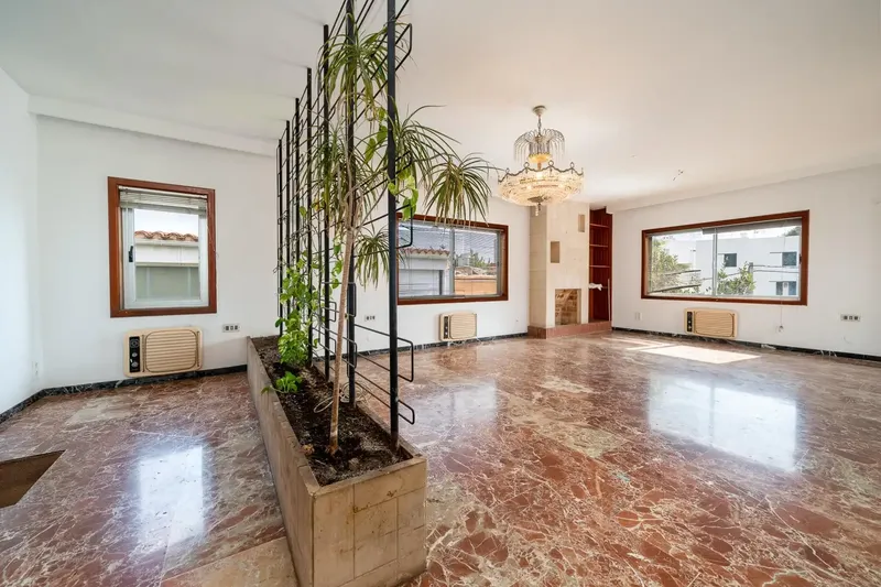 Semi-detached house with garden, terraces and solarium in the heart of Portals Nous — photo 3
