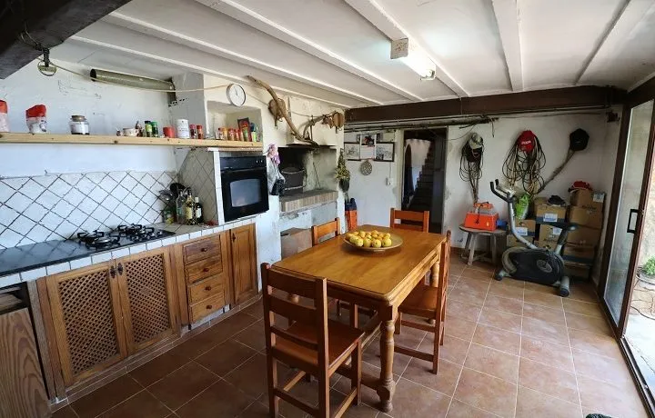 Impressive estate with water pond and sea view — photo 5