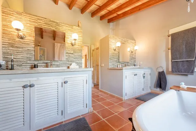 Beautiful rustic finca for sale in Petra, Central Mallorca — photo 12