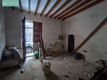 House in Santa Margalida with 244 m² built surface, 209 m² plot, 3 bedrooms, 1 bathroom — photo 2