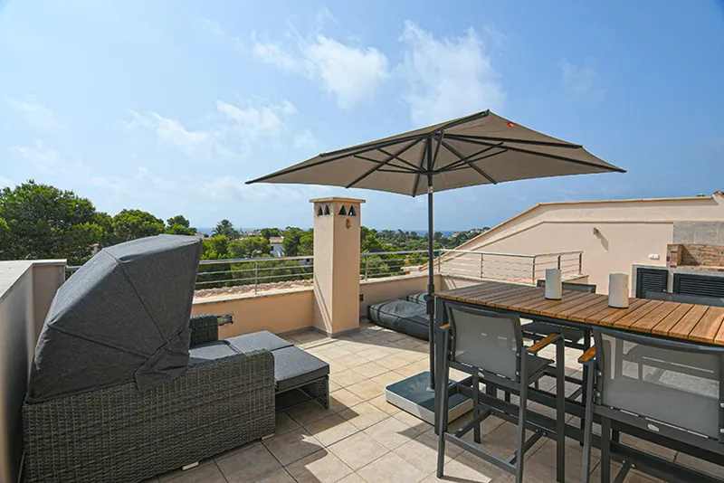 Modern and sunny penthouse with pool and parking space just minutes from Cala Santanyi — photo 12