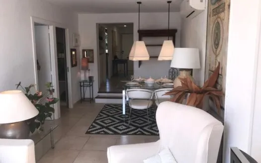 Ground floor apartment with community pool – For Rent — photo 1