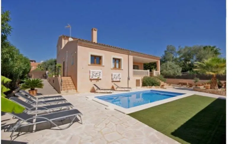Well-maintained country chalet with pool and AC near Porto Colom -- CH 36 — photo 2