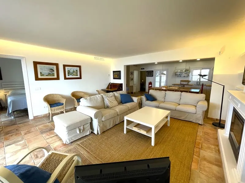 Spectacular penthouse on the seafront — photo 3