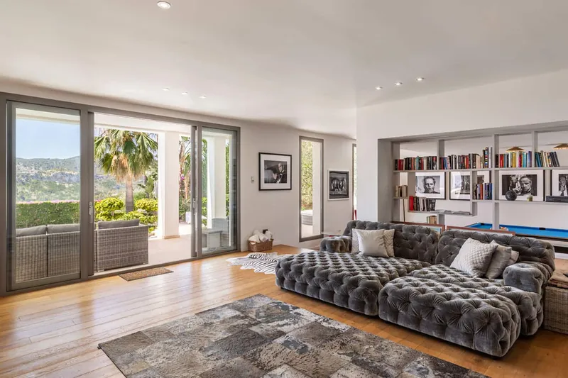 Modern designer villa in Palma's villa urbanization — photo 9