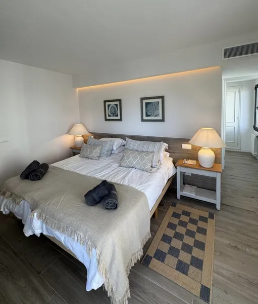 Luxury Villa for Sale in Pollensa Just Steps from the Sea — photo 4