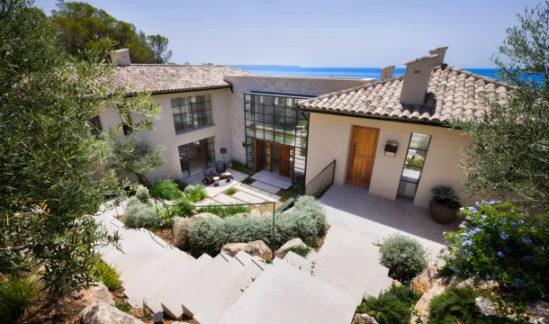 Exclusive villa with unbeatable sea views and large garden in old Bendinat — photo 10
