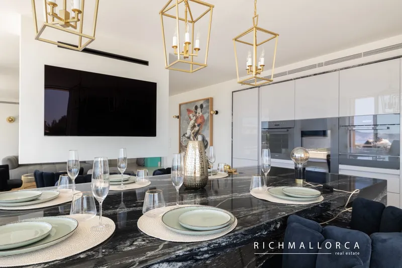 Avantgarde penthouse with infinity pool and exclusive finishing — photo 10