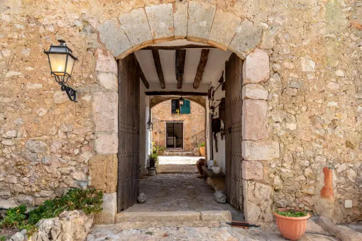 Esporles, large, stately finca in Esporles, in a prime location and with holiday rental license — photo 8