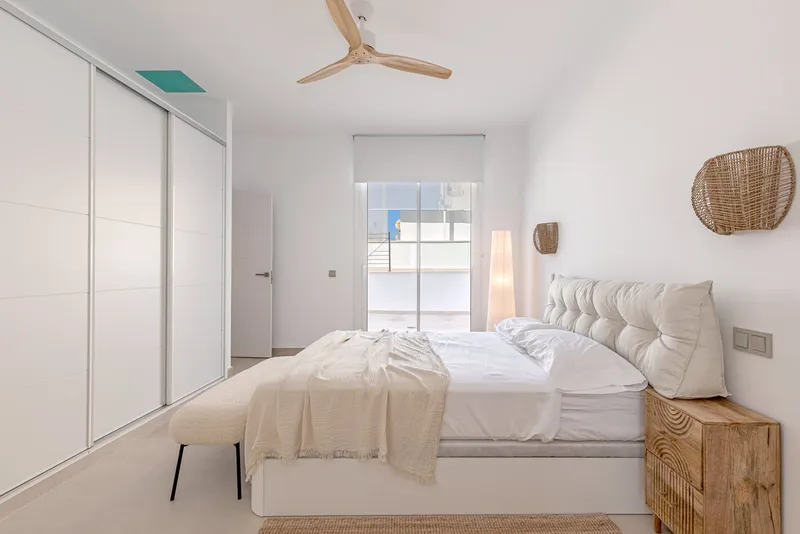 Newly built and fully equipped apartment with pool 1 — photo 9