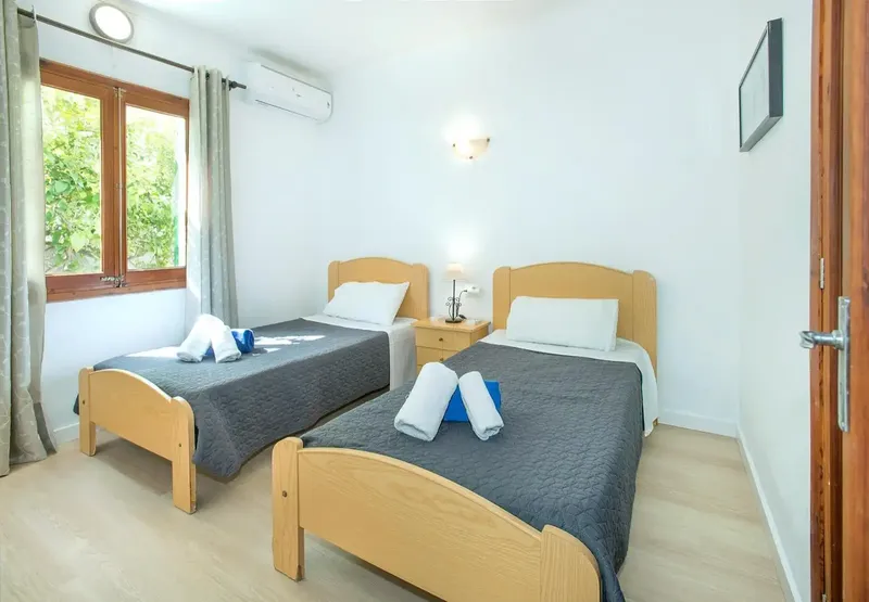 Unique Opportunity! Chalet with holiday license, garden and pool in Cala San Vicente – Pollença — photo 9