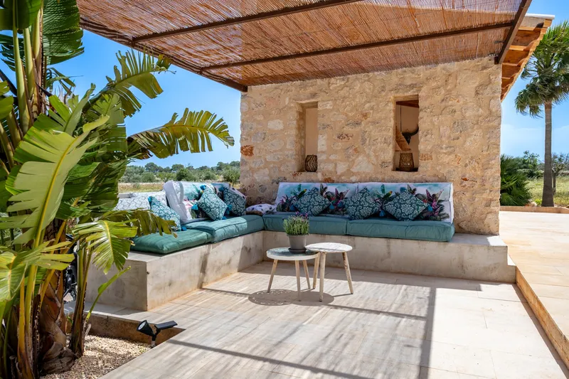 Stone finca with distant views near Ses Salines and Santanyí — photo 8