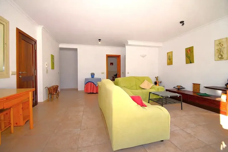 Semi-detached chalet of 241 m2, 250 m from the beach in Playa de Muro — photo 4