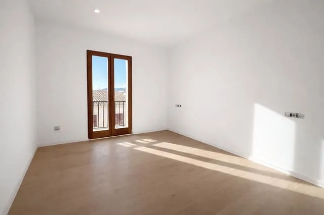 Apartment for rent in Muro — photo 3