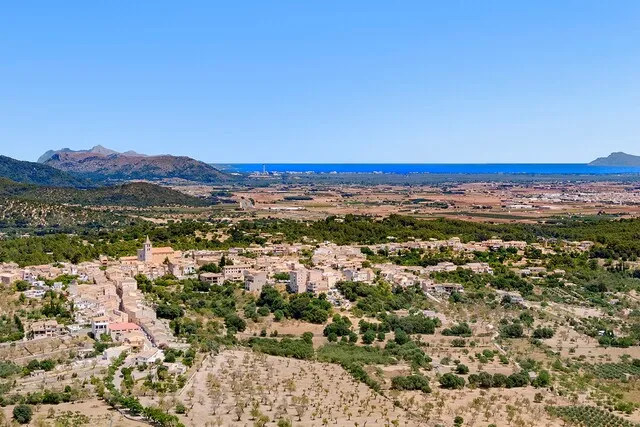 Unique estate with renovation project for sale in Campanet, North Mallorca — photo 11