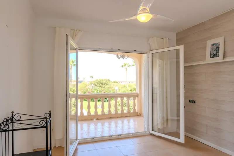 Exclusive 3-bedroom apartment with large terrace in Residencial Sant Lluc – Sa Torre — photo 9