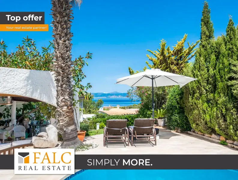 This detached villa, located in the prestigious, pleasant and quiet Bellavista urbanization (Cala Blava), combines a living space — photo 1