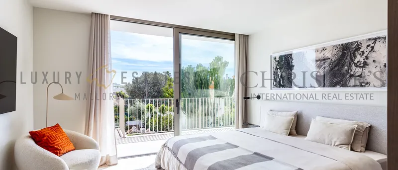 Modern Mediterranean villa in Palmanova near the beach — photo 7