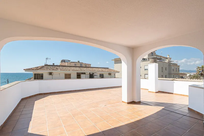 Villa in Ciudad Jardin - Top location on the second sea line — photo 4