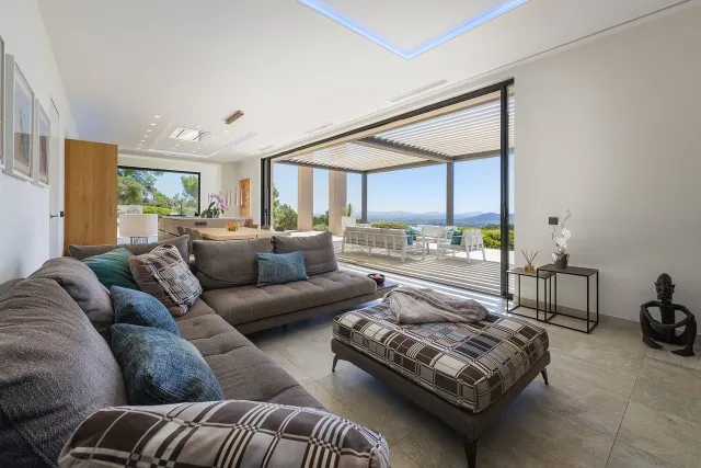 Outstanding contemporary villa with panoramic views for sale in Selva, Mallorca — photo 8