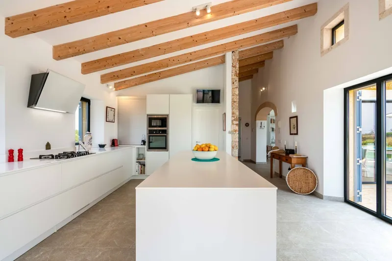 Self-sufficient finca with panoramic views and sustainable features near Ses Salines — photo 9
