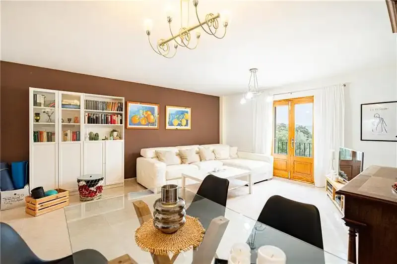 Apartment with terrace of approx. 25m2 with clear views — photo 1