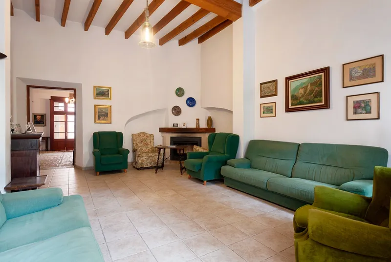 Manor house in the center of Sóller — photo 3