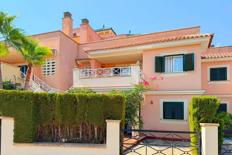 Ground floor flat with the charm of a house of your own in Cales de Mallorca — photo 2