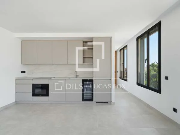 Attic of 210m² with 40m² terrace for sale in Palma de Mallorca — photo 8