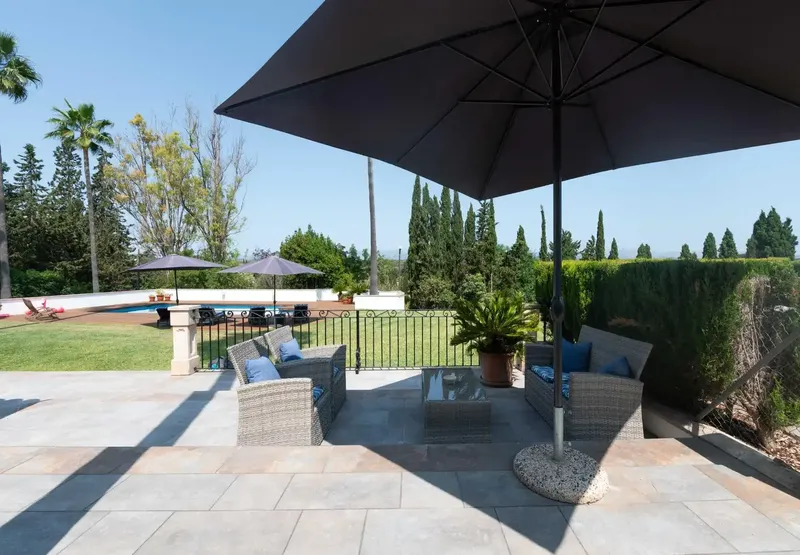 Rural finca with exceptional services — photo 12