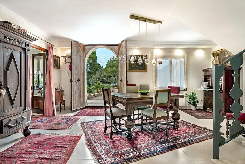 Impressive private house — photo 11