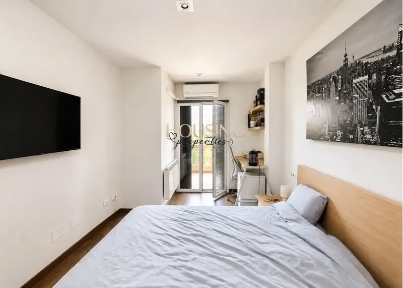 ADOSADO CON TERRAZA SOLARIUM Y GARAJE EN EL AMANECER — photo 12