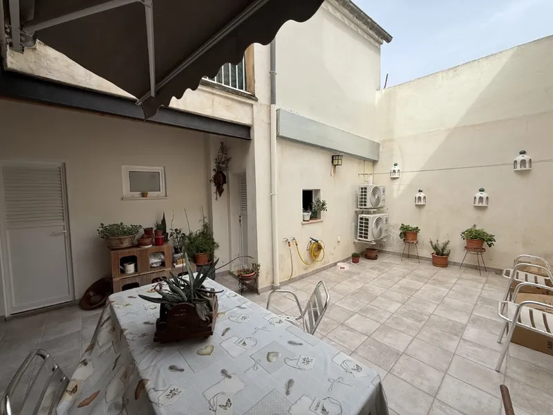 Casa en planta baja con jardín y techo libre — photo 7