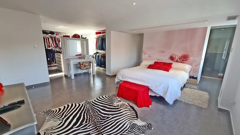 Villa as good as new for sale El Toro - Port Adriano — photo 11