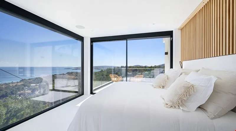 Contemporary designer villa with sea views and holiday license for sale in Costa d’en Blanes — photo 7
