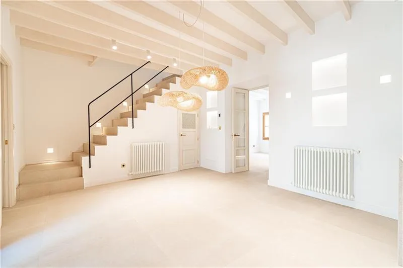 Traditional Mallorcan house with garden on an approximately 194 m² plot. — photo 9