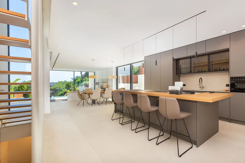 Modern new-build villa with premium comfort near the sea — photo 6