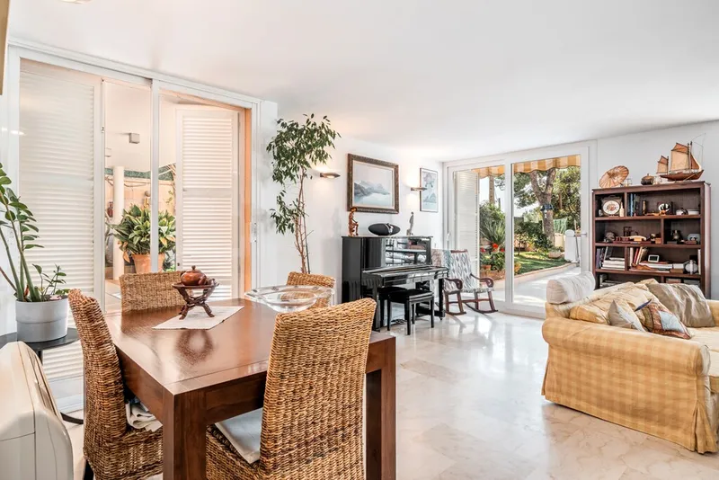 Portals Nous ideal family home for sale with roof terrace and garden — photo 5