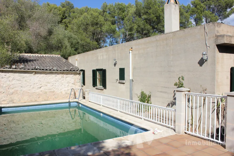 Country home — photo 1