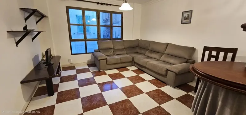 Ático Luminoso con Terraza Exclusiva - ¡Tu Espacio Perfecto te Espera! — photo 1