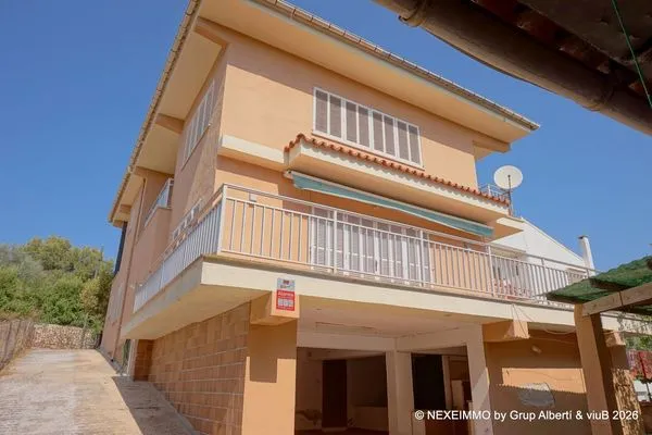 Independent house/chalet on Camino de la Vela, Establiments — photo 1