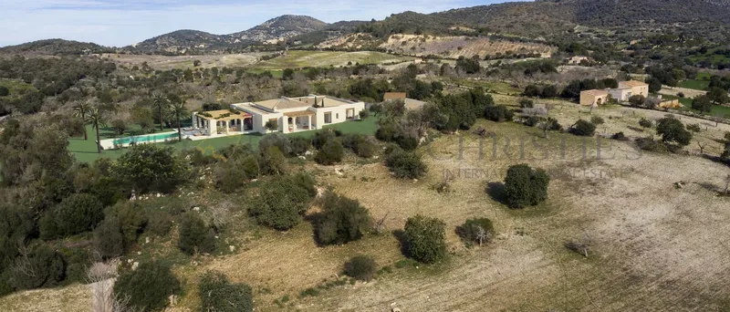 Exclusive finca in San Lorenzo with panoramic views and pool — photo 12