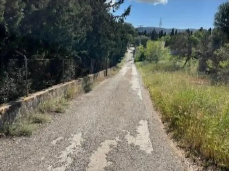 Esta propiedad se encuentra ubicada en un entorno totalmente despejado de la ciudad, dentro del área de Son Anglada, cerca de la principal z — photo 5