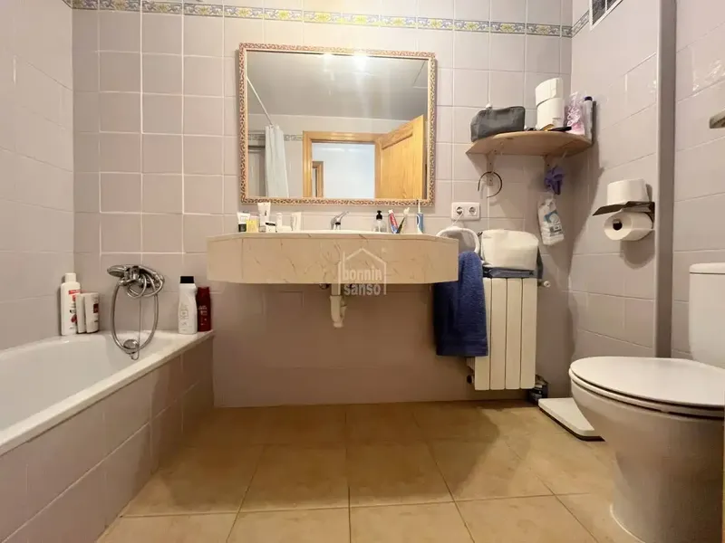 Impecable y soleado apartamento en primera planta, situado muy cerca de la playa de Cala Bona, del bonito puerto pesquero de la zona, así co — photo 12