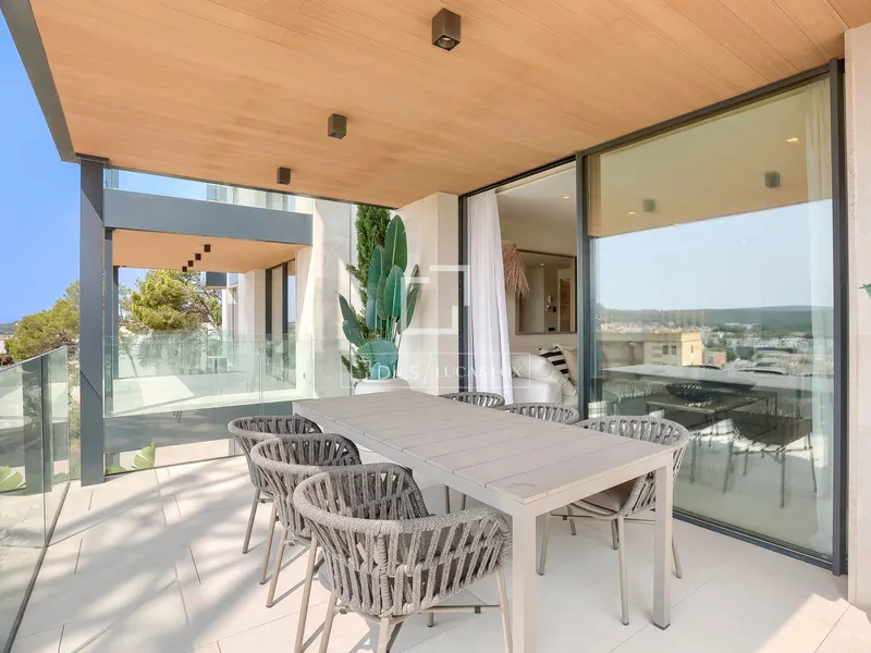 173m² apartment with 18m² terrace for sale in Santa Ponsa — photo 3
