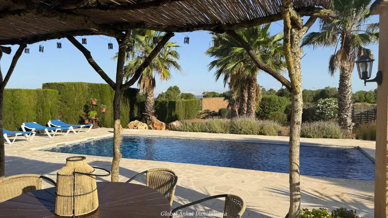 Exceptional property combining rustic charm with maximum efficiency and modernity — photo 5