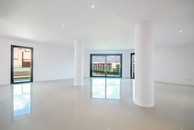 Luxurious Penthouse in the Heart of Puerto Alcúdia — photo 2