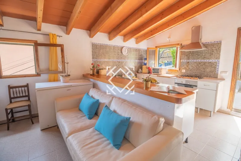 Charming five bedroom village house for sale with stunning views in Pollensa, Mallorca — photo 2