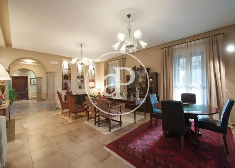 Spectacular Mallorcan villa for holiday rental with pool and six bedrooms — photo 8